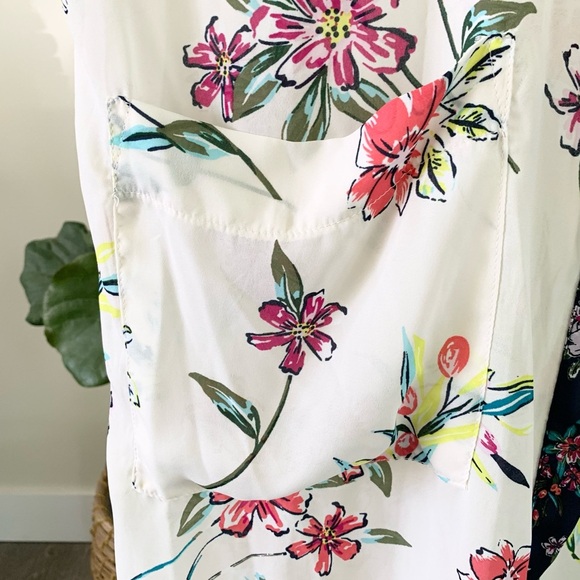 Time and Tru Safari Floral Coverup - Picture 4 of 7